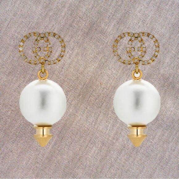 Gucci Interlocking Earrings with Pearl - Picture 4 of 7